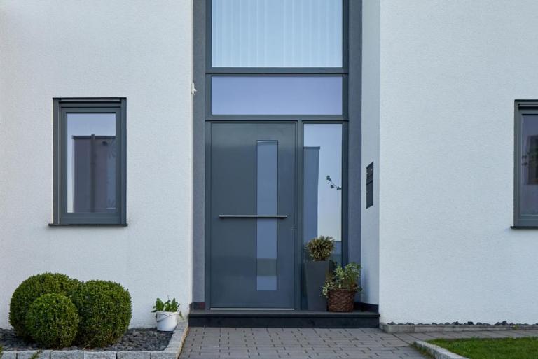 Portes d'entrée à Noidans-les-Vesoul, quel matériau privilégier ?
