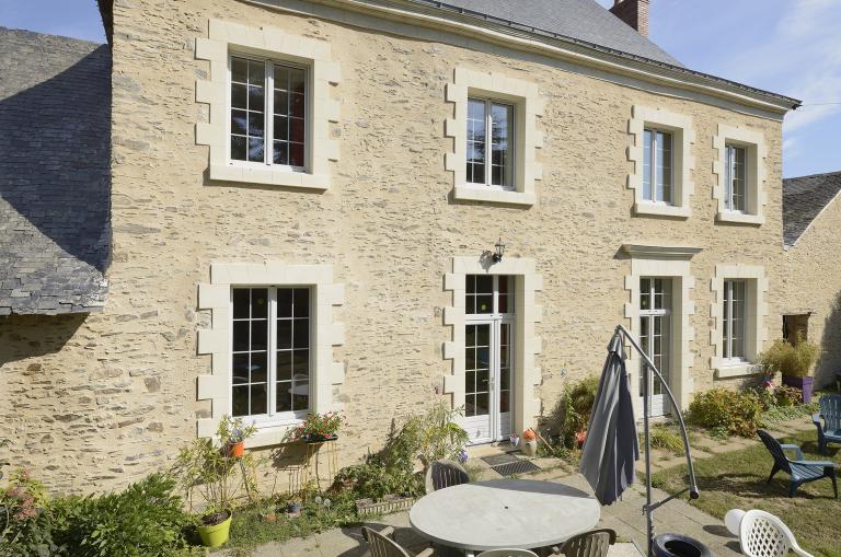 Fenêtres Internorm à Vesoul : le choix de l'excellence pour vos menuiseries en Haute-Saône
